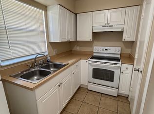 1320 Academy Blvd #4, Cape Coral, FL 33990
