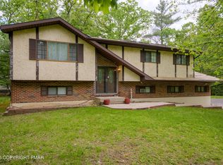 3125 Gabrielle Ln, East Stroudsburg, PA 18301
