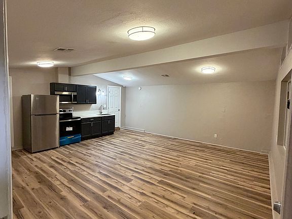 4th image of 8147 Tunney Ave #1
