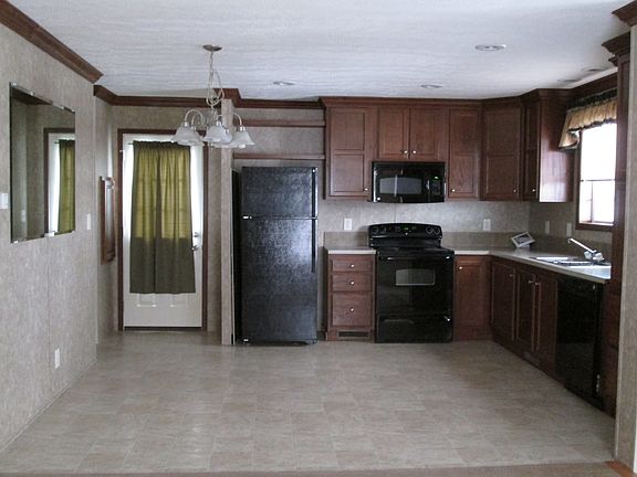 2nd image of 211 North Ct