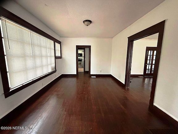4th image of 2036 MONCRIEF Road