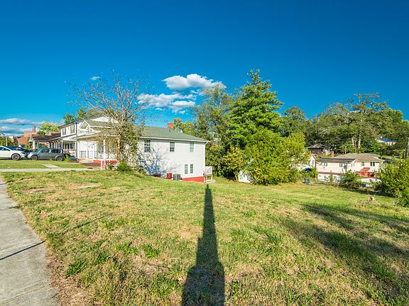 5th image of 2806 Tarleton Ave