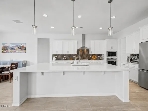 20266 W MULBERRY Drive, Buckeye, AZ 85396