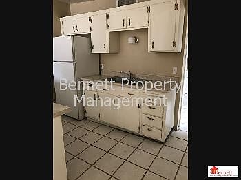 3rd image of 1305 W 6th Dr