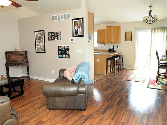 4th image of 3A Coventry Dr