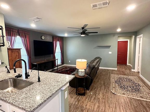 4th image of 1316 Badland Blvd
