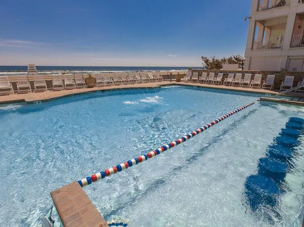 3738 Sandpiper Rd APT 320B, Virginia Beach, VA 23456