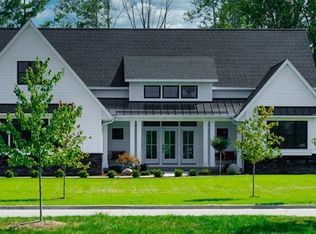 3014 Hidden Meadows Dr, Midland, MI 48642