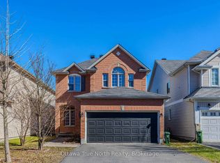 110 Macara Cres, Ottawa, ON K2K0E1