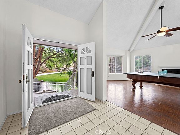 3rd image of 27990 Vista Del Valle