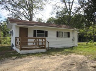 211 Camp St, Ellisville, MS 39437