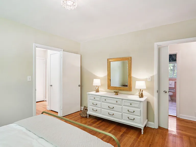 24 Grove Park Pl NW — Photo 14