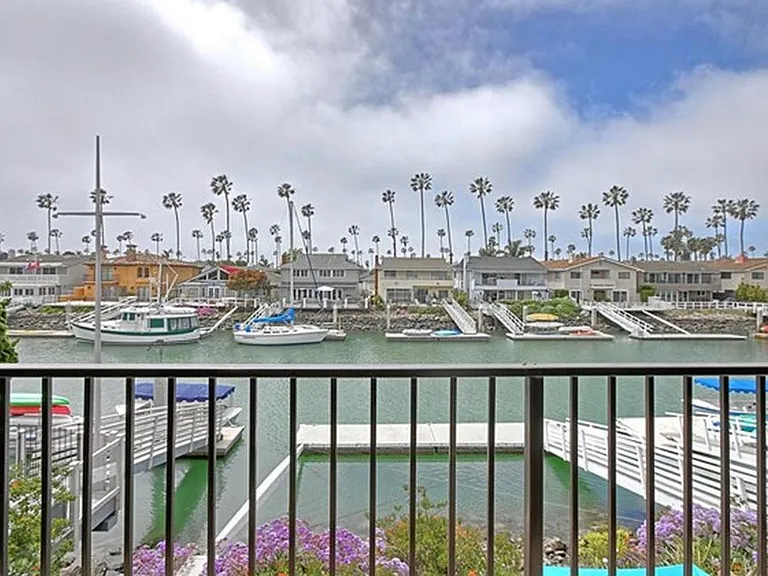 2765 Seahorse Ave — Photo 12