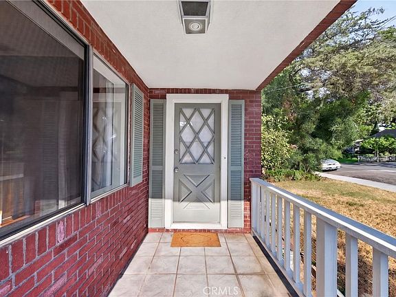 3rd image of 4637 Sierra St