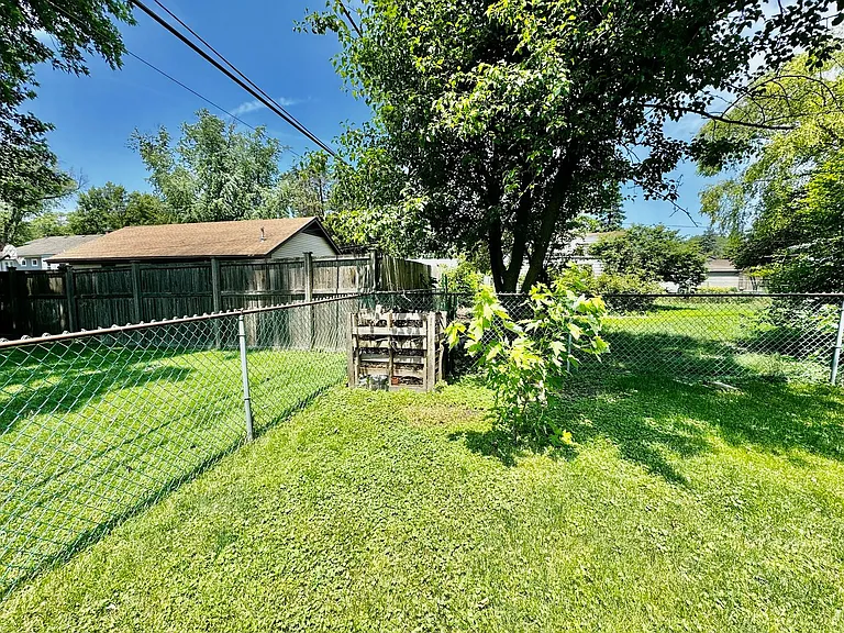 514 S Yale Ave — Photo 51
