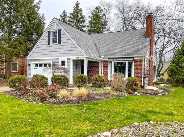 552 Woodview Dr, Dayton, OH 45419