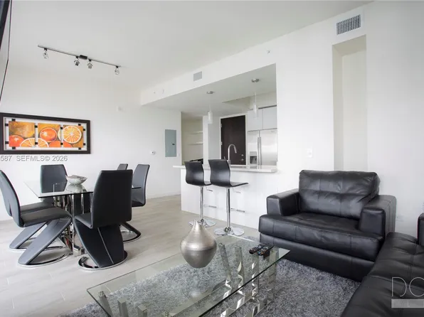 999 SW 1st Ave, Miami, FL
