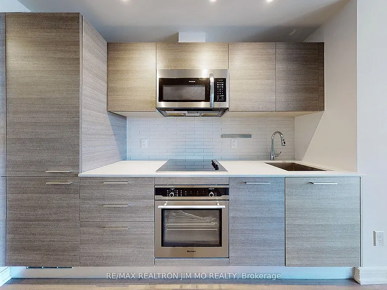 3 Gloucester St #3205 — Photo 16