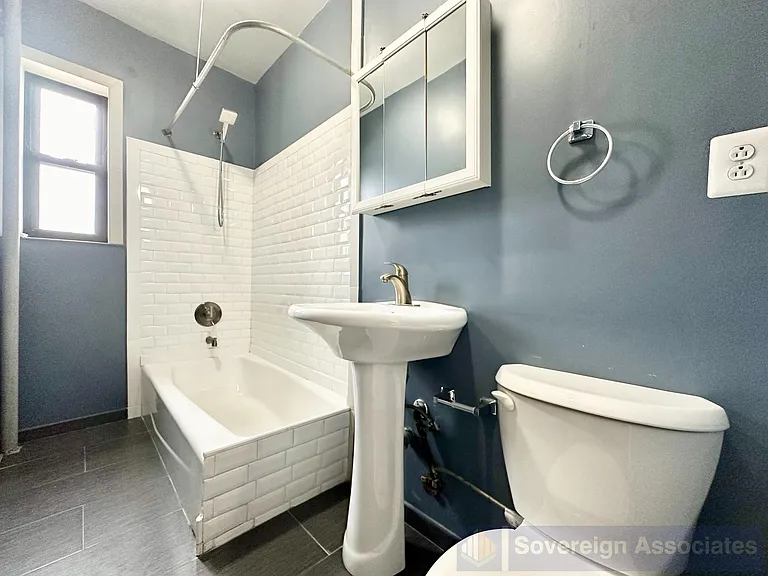 1544 Gillespie Ave #6B — Photo 6