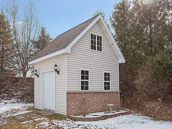 3rd image of 3565 Dekalb Ln