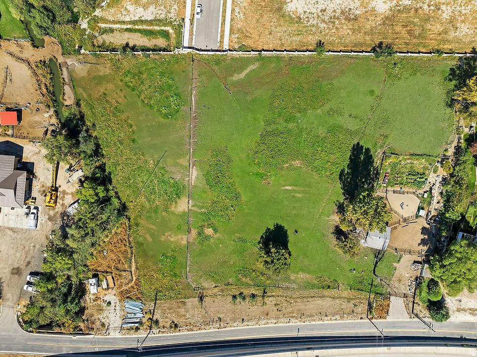 1st image of 501 Willow Creek Ave