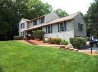 412 Merry Hill Rd, Barrington, NH 03825