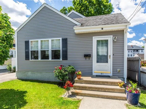 80 Auburn St, Pawtucket, RI 02860