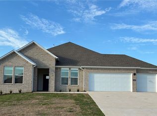 6003 E Sugarloaf St, Siloam Springs, AR 72761