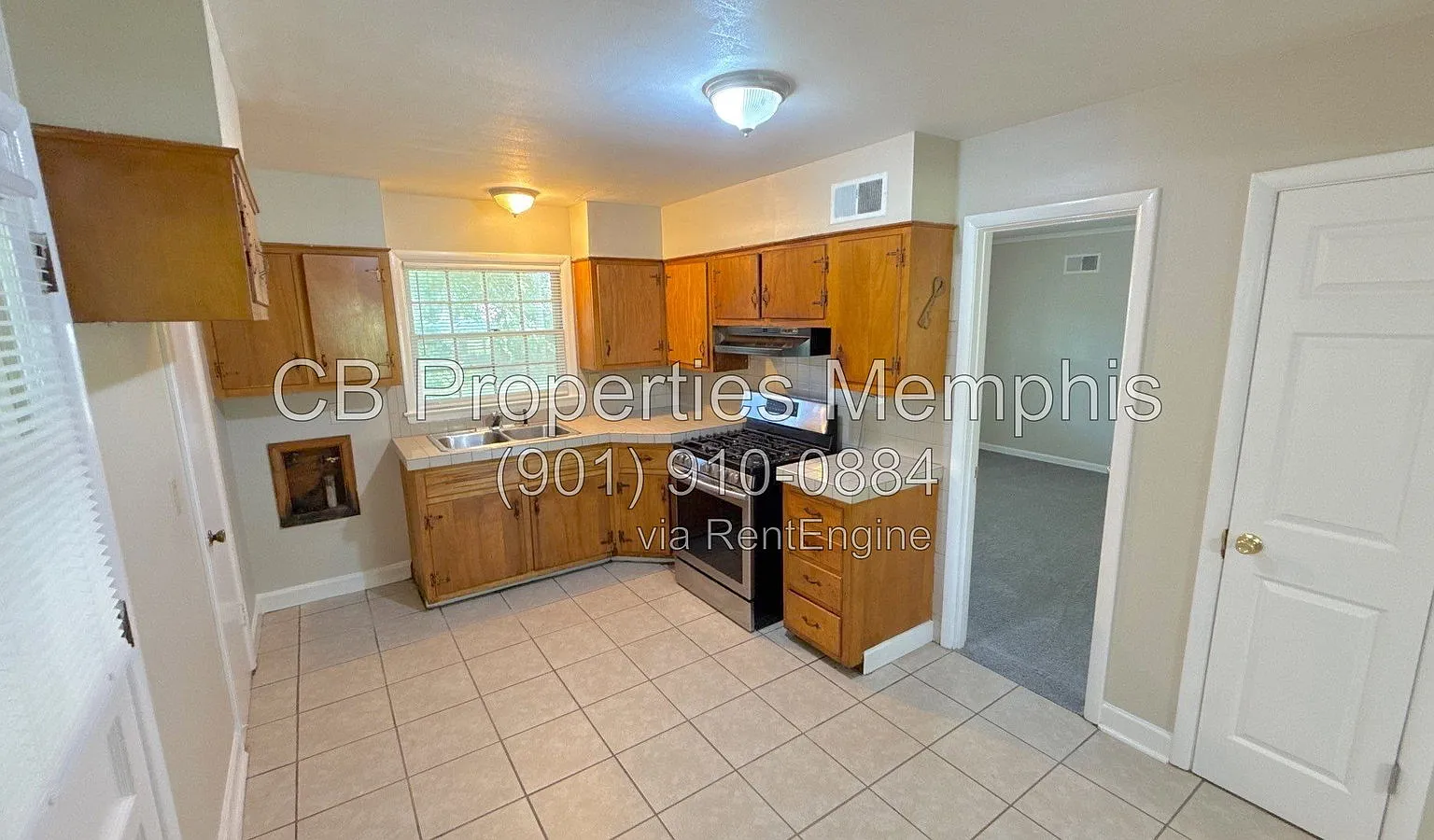 3 bed, 1.5 bath, 1141 sqft, $1,145 — Photo 2