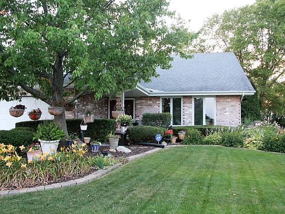 5th image of 17162 Brushwood Ln