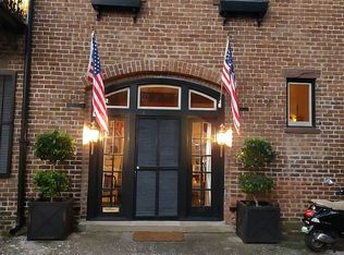 306 E Jones St, Savannah, GA 31401