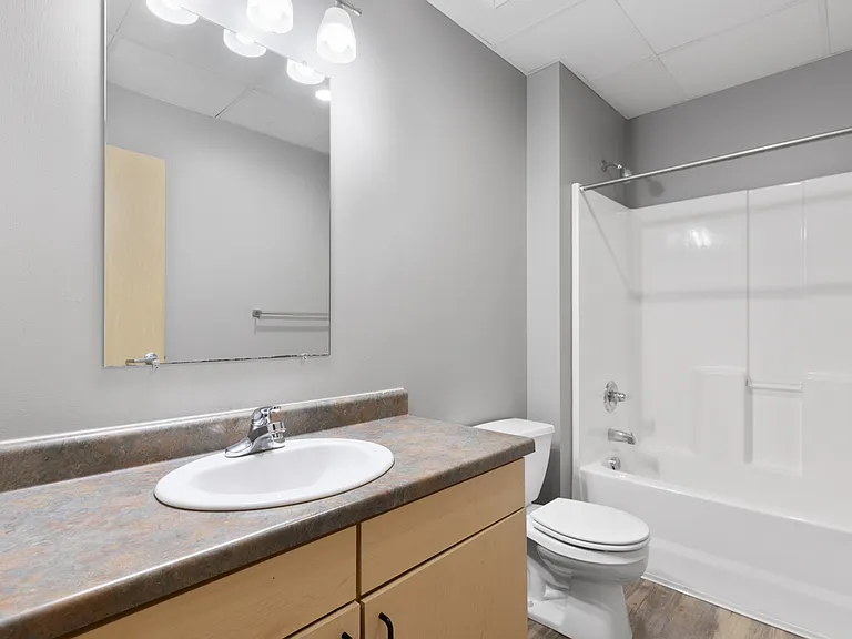 Court Ave Lofts — Photo 37