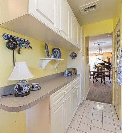 5th image of 200 El Camino Dr APT 412