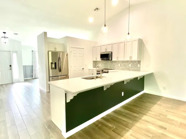 6161 NW Gatun Drive, Port St Lucie, FL 34986