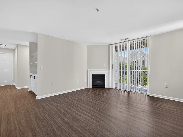 The Residences at the Manor Apartments — Photo 6
