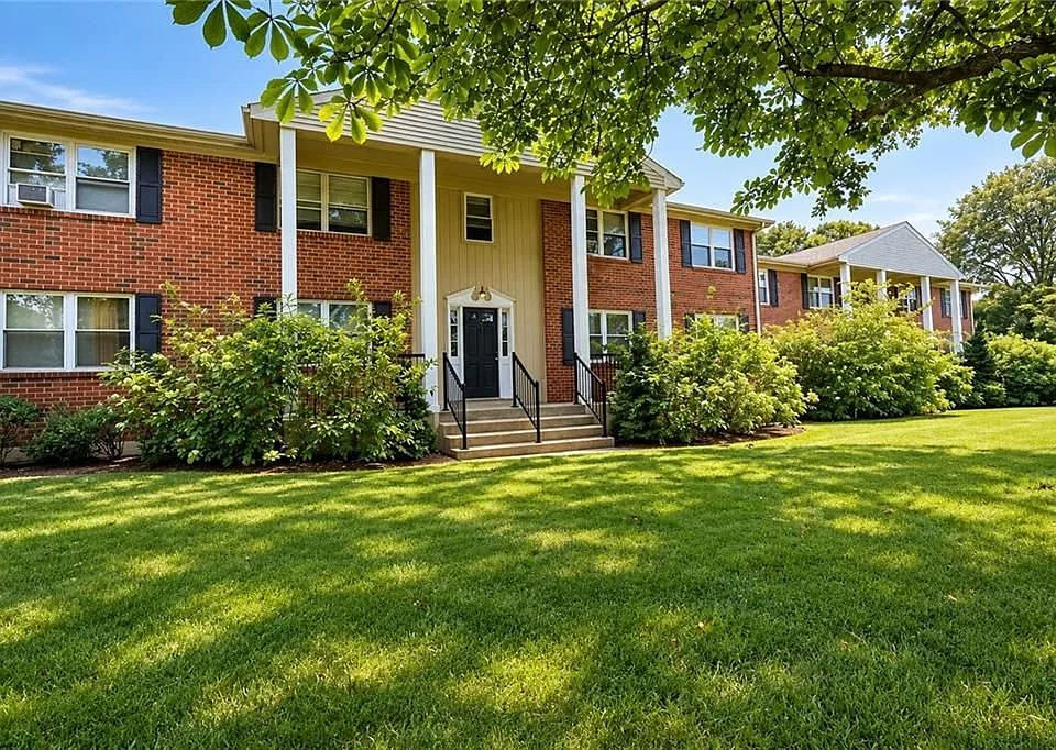 70 Carroll Ave #609