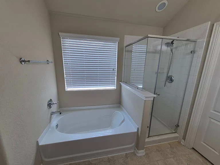 8915 Audubon Park — Photo 39