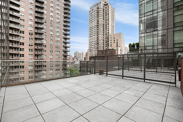 Rented by Compass | media 3