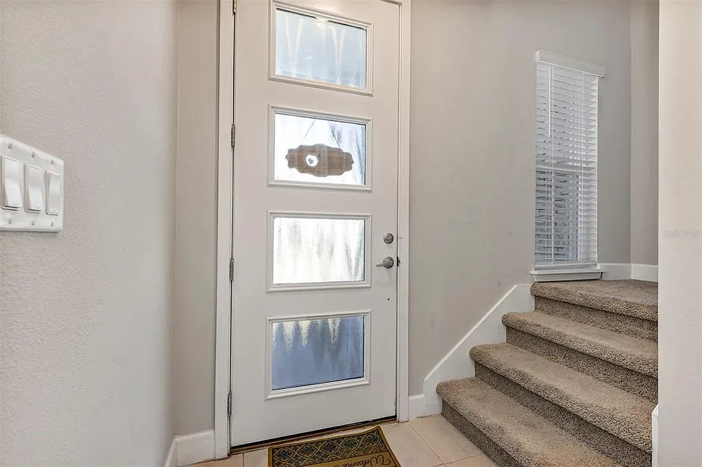 3 bed, 2.5 bath, 1476 sqft, $2,250 — Photo 4