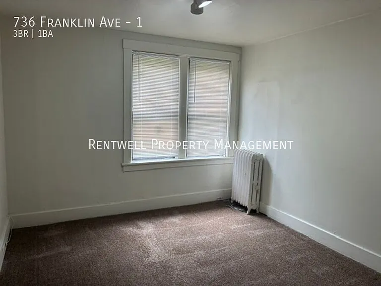 736 Franklin Ave #1 — Photo 8