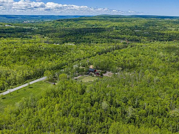 3rd image of 95 Forest Glade Rd