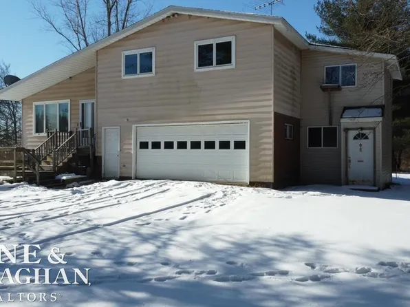 5504 Klettner Rd, Saint Clair, MI 48079