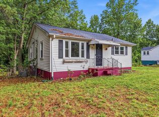 13 Walnut Ln, Travelers Rest, SC 29690