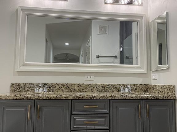 3rd image of 5450 E Deer Valley Dr Unit 1218