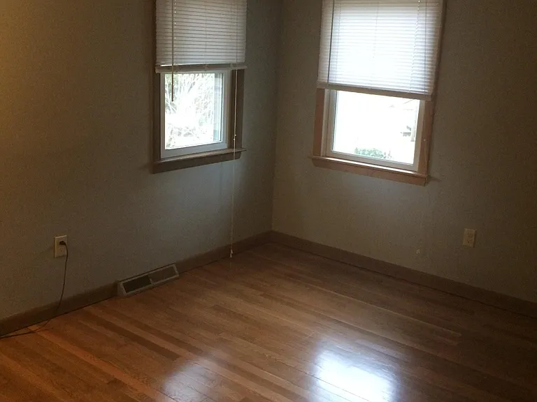 17 Carriage Dr — Photo 7
