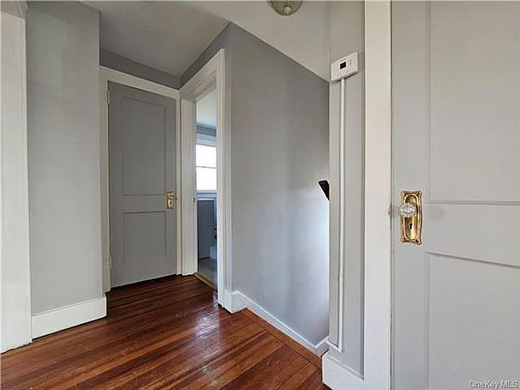 4th image of 27 Saint John St