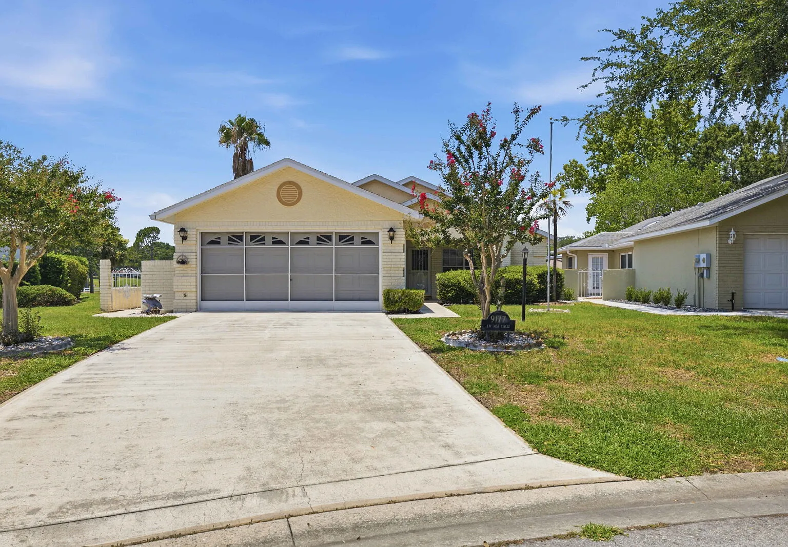 3 bed, 2.0 bath, 2004 sqft, $2,075 — Photo 1