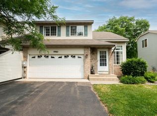 9982 Hamlet Ln S, Cottage Grove, MN 55016