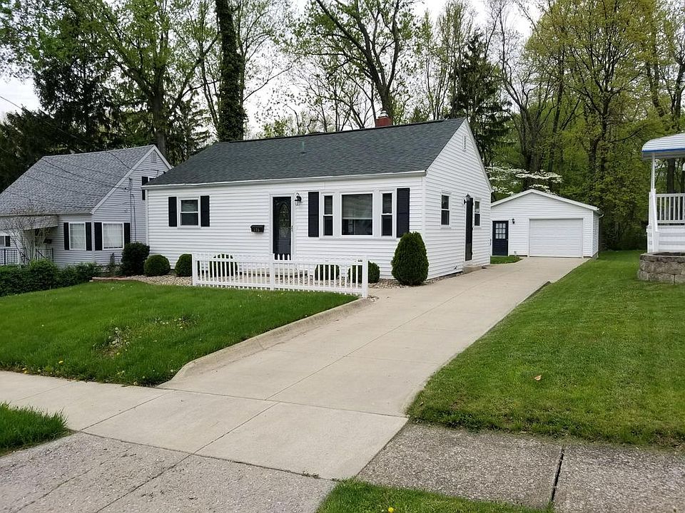 1st image of 176 Euclid Ave