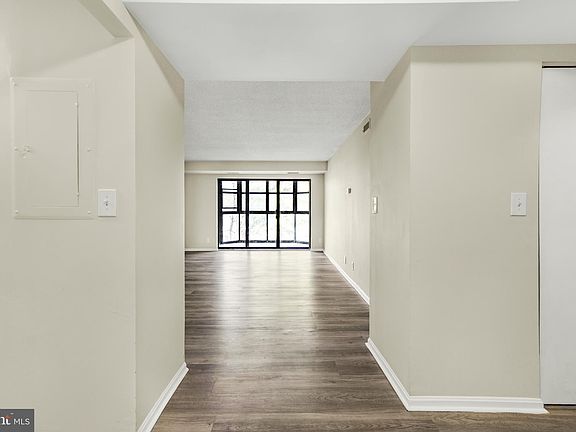 3rd image of 2100 Langston Blvd APT 316